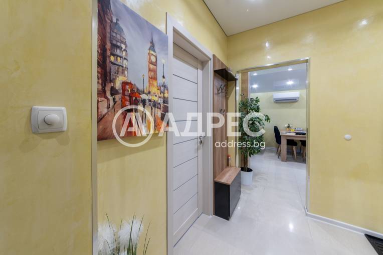 Тристаен апартамент, Варна, к.к. Св.Св. Константин и Елена, 666173, Снимка 6