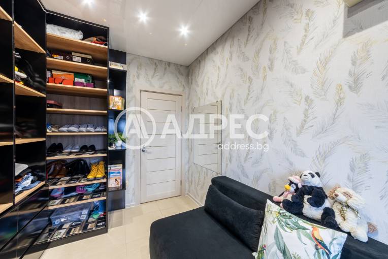 Тристаен апартамент, Варна, к.к. Св.Св. Константин и Елена, 666173, Снимка 8