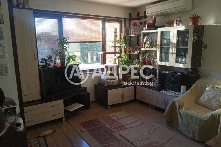 Тристаен апартамент, Хасково, Любен Каравелов, 685174, Снимка 1