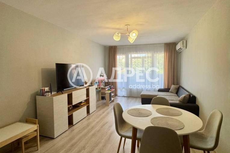 Двустаен апартамент, Хасково, Бадема, 666175, Снимка 1