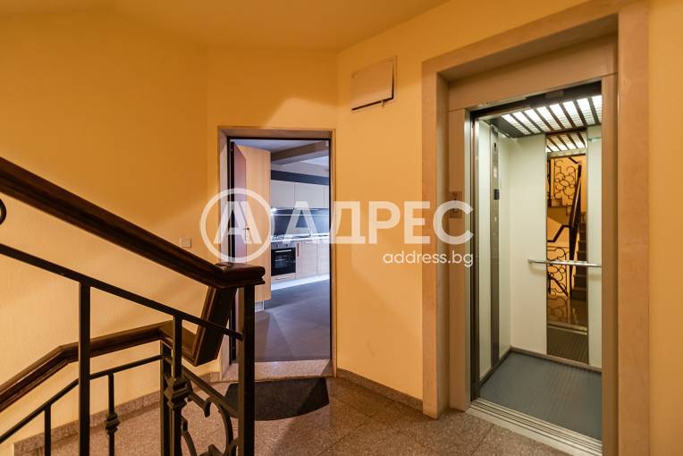 Тристаен апартамент, Варна, Център, 687175, Снимка 25