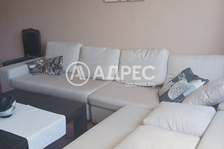 Тристаен апартамент, София, Лагера, 693175, Снимка 1