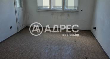 Тристаен апартамент, Ямбол, Васил Левски, 700176, Снимка 3