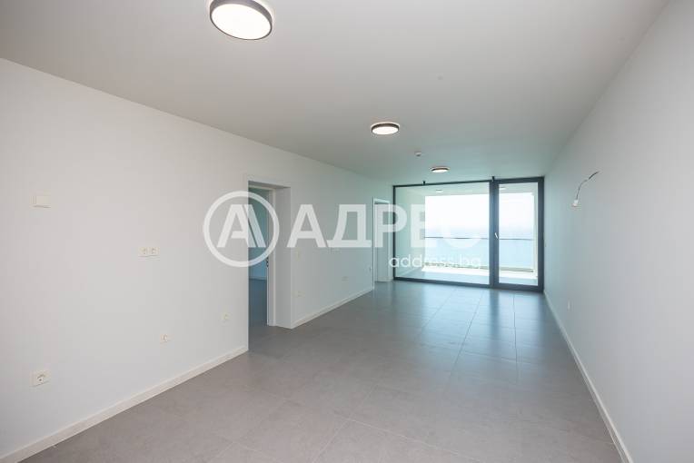 Двустаен апартамент, Каварна, 665177, Снимка 8