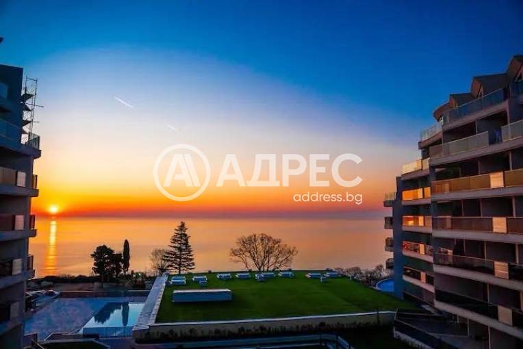 Двустаен апартамент, Варна, к.к. Чайка, 666178, Снимка 1