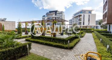 Многостаен апартамент, Варна, к.к. Св.Св. Константин и Елена, 673178, Снимка 1