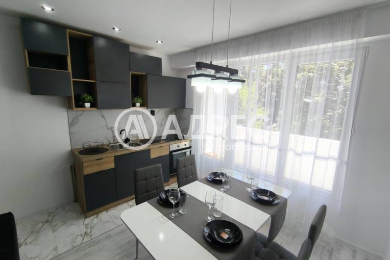 Двустаен апартамент, Разград, Орел, 666179, Снимка 1