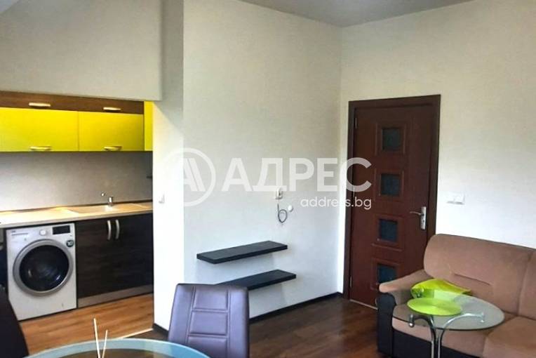 Тристаен апартамент, Варна, Спортна зала, 678179, Снимка 2