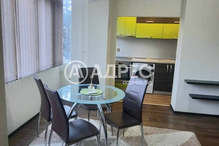 Тристаен апартамент, Варна, Спортна зала, 678179, Снимка 3