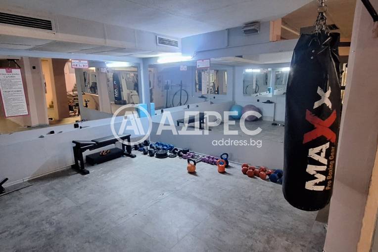 Търговски помещения, Варна, Червен площад, 689179, Снимка 6