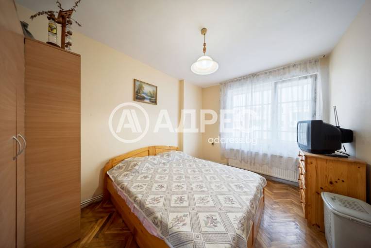 Тристаен апартамент, Плевен, 9-ти квартал, 655182, Снимка 3