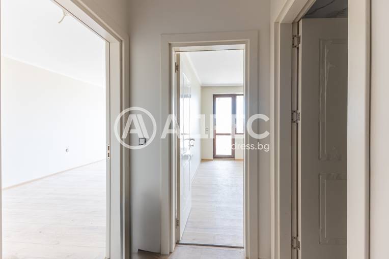 Двустаен апартамент, Варна, к.к. Св.Св. Константин и Елена, 695185, Снимка 5