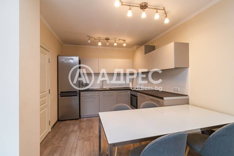 Двустаен апартамент, Варна, Общината, 688187, Снимка 1