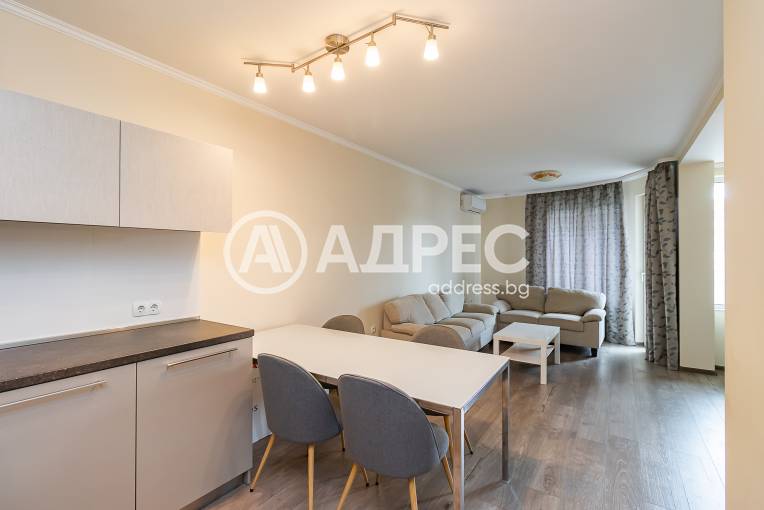 Двустаен апартамент, Варна, Общината, 688187, Снимка 3