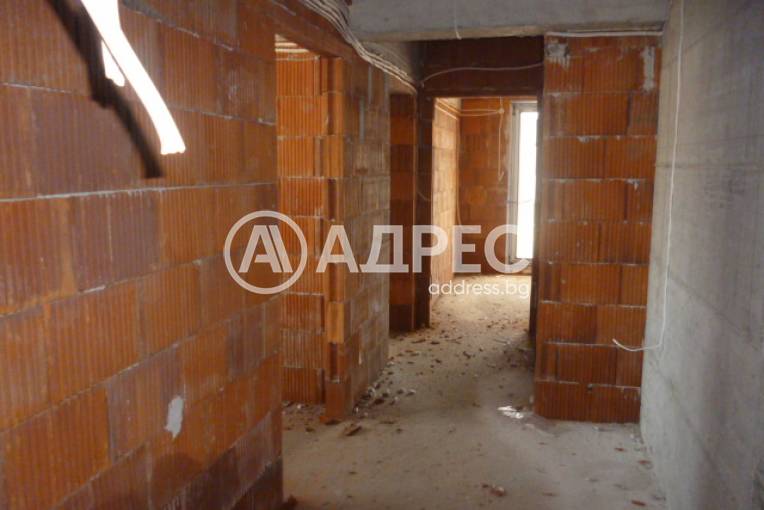 Тристаен апартамент, Добрич, Градски парк Свети Георги, 691188, Снимка 1