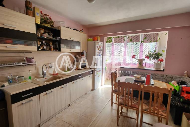 Двустаен апартамент, Ямбол, Хале, 673189, Снимка 1