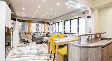 Тристаен апартамент, Варна, Идеален център, 676189, Снимка 1