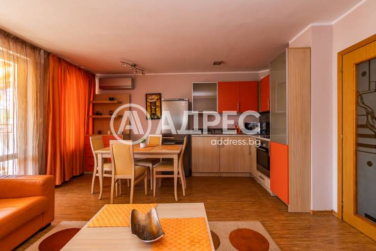 Двустаен апартамент, Варна, Икономически университет, 698189, Снимка 2