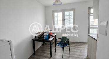 Многостаен апартамент, Варна, Цветен квартал, 701190, Снимка 2