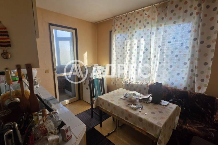 Тристаен апартамент, Плевен, Дружба 4, 682192, Снимка 1