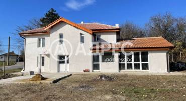 Къща/Вила, Изгрев, 640193, Снимка 1