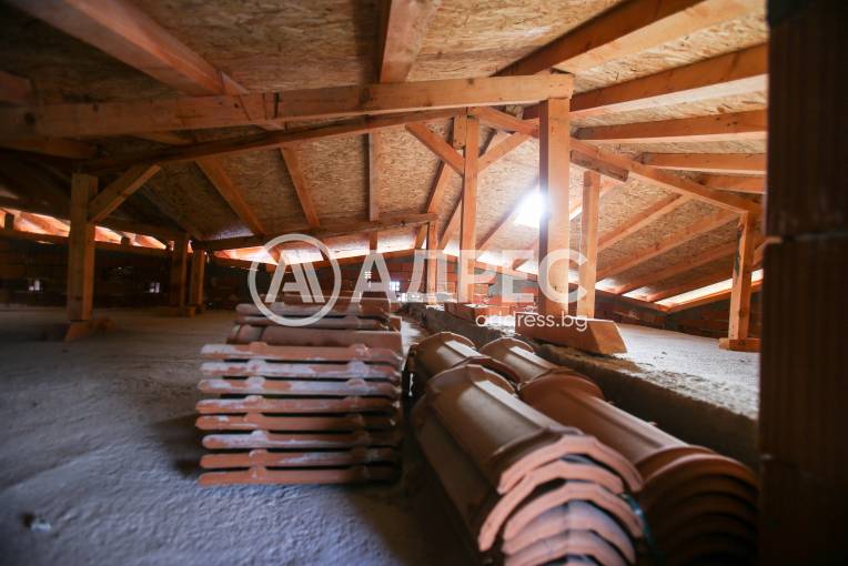 Къща/Вила, Алдомировци, 679193, Снимка 27