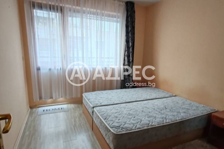 Двустаен апартамент, Варна, Базар "Левски", 688193, Снимка 1