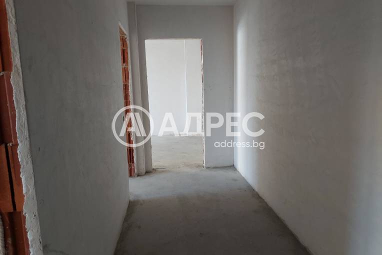 Тристаен апартамент, Благоевград, Широк център, 589198, Снимка 2