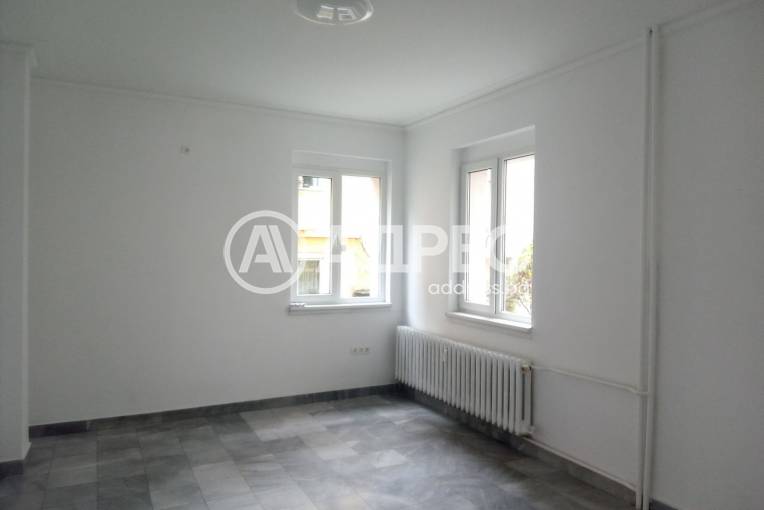 Тристаен апартамент, София, Център, 677198, Снимка 2