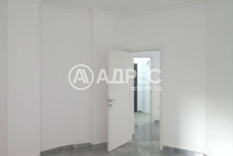 Тристаен апартамент, София, Център, 677198, Снимка 4