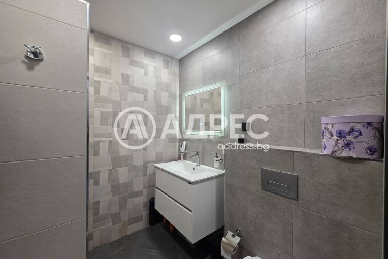 Тристаен апартамент, София, Света троица, 694198, Снимка 11