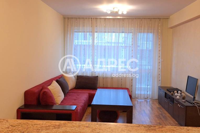 Двустаен апартамент, София, Гео Милев, 682200, Снимка 1