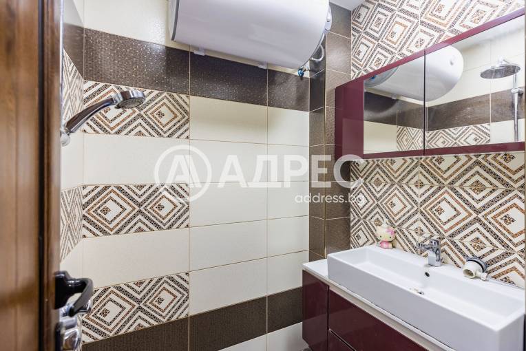 Тристаен апартамент, Варна, Общината, 681201, Снимка 17