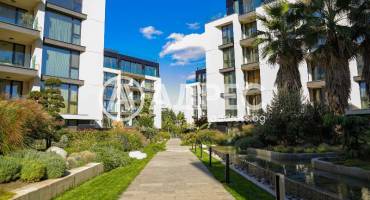 Многостаен апартамент, Варна, к.к. Св.Св. Константин и Елена, 636202, Снимка 1