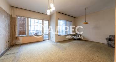 Тристаен апартамент, Варна, Червен площад, 669203, Снимка 2