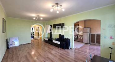 Тристаен апартамент, София, Лагера, 677203, Снимка 1