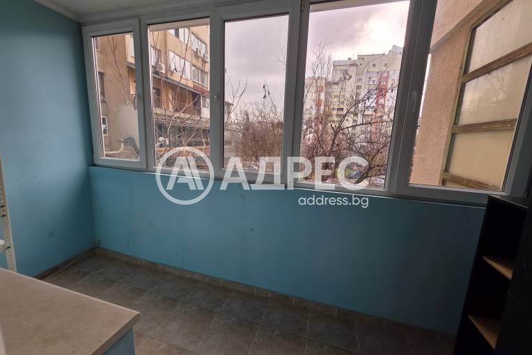 Тристаен апартамент, София, Лагера, 677203, Снимка 10