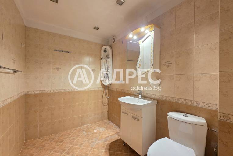 Тристаен апартамент, София, Лагера, 677203, Снимка 11