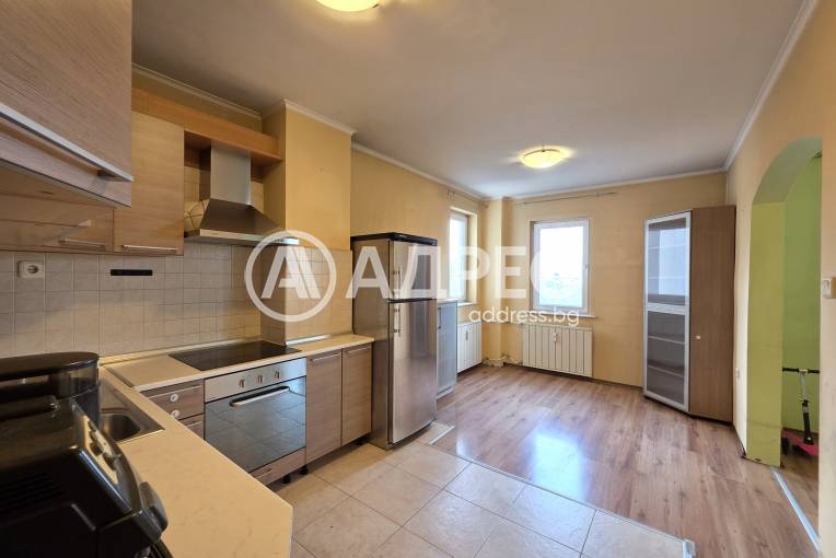 Тристаен апартамент, София, Лагера, 677203, Снимка 4