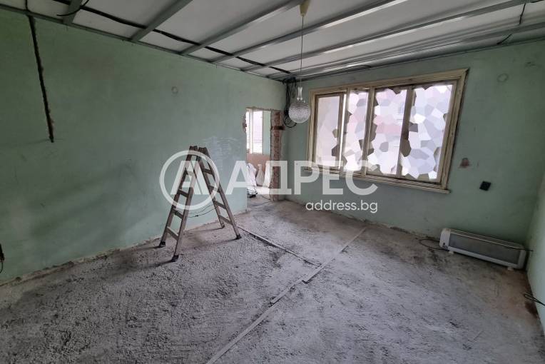 Тристаен апартамент, Ямбол, 679204, Снимка 1