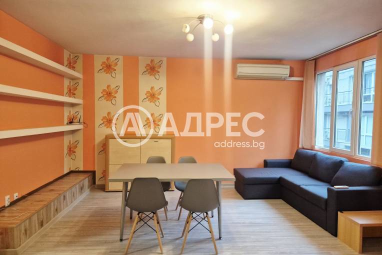 Двустаен апартамент, Варна, Колхозен пазар, 697204, Снимка 1