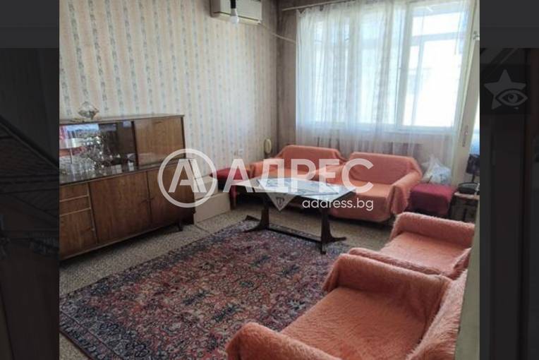 Тристаен апартамент, Казанлък, Център, 702204, Снимка 1
