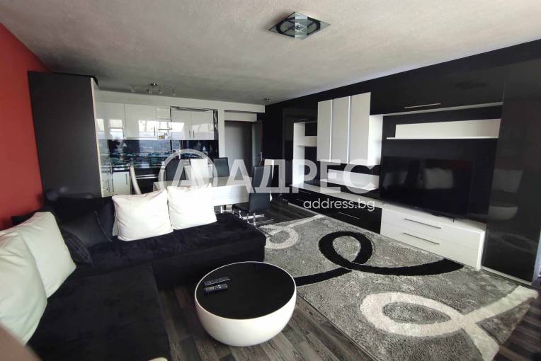 Тристаен апартамент, Благоевград, Широк център, 596205, Снимка 1