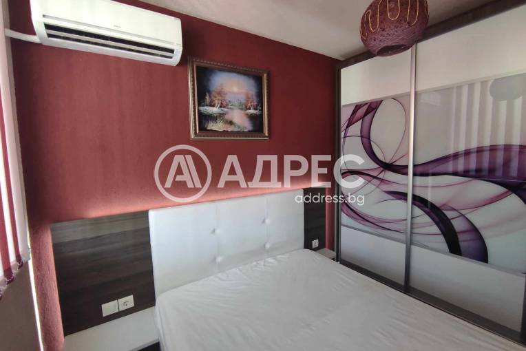 Тристаен апартамент, Благоевград, Широк център, 596205, Снимка 2