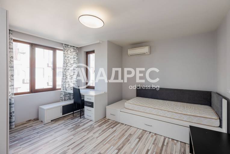 Тристаен апартамент, Варна, Погребите, 679206, Снимка 11