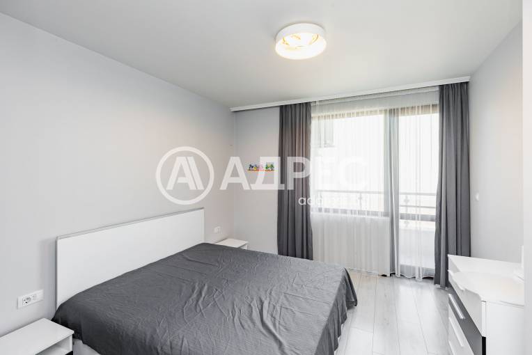 Тристаен апартамент, Варна, Погребите, 679206, Снимка 12