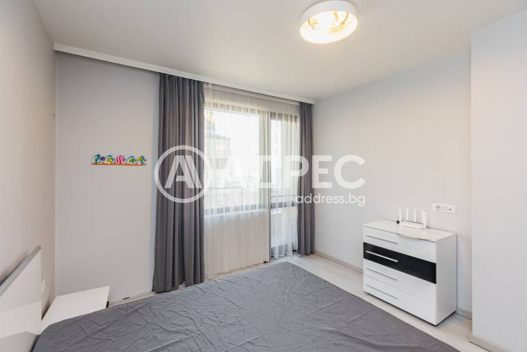 Тристаен апартамент, Варна, Погребите, 679206, Снимка 13