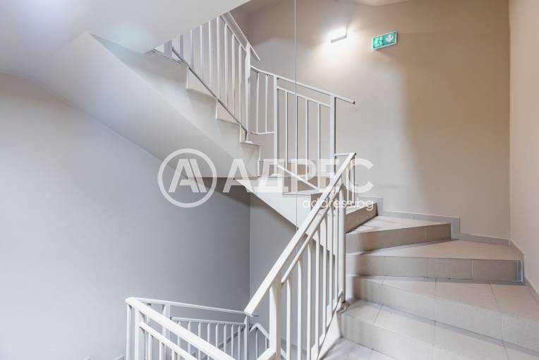 Тристаен апартамент, Варна, Погребите, 679206, Снимка 21