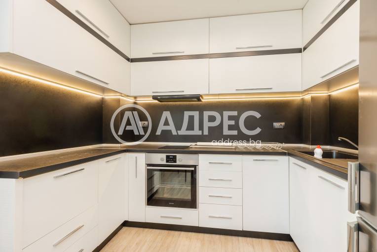 Тристаен апартамент, Варна, Погребите, 679206, Снимка 5