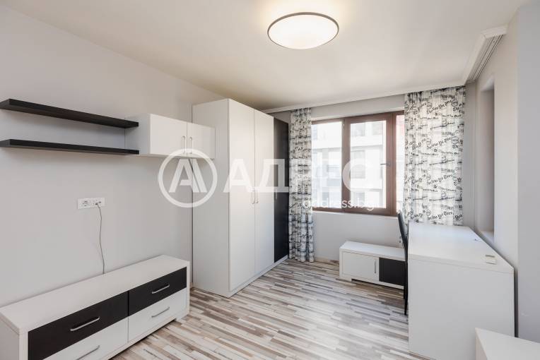 Тристаен апартамент, Варна, Погребите, 679206, Снимка 7